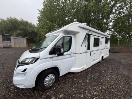 Bailey Autograph 79-4 T